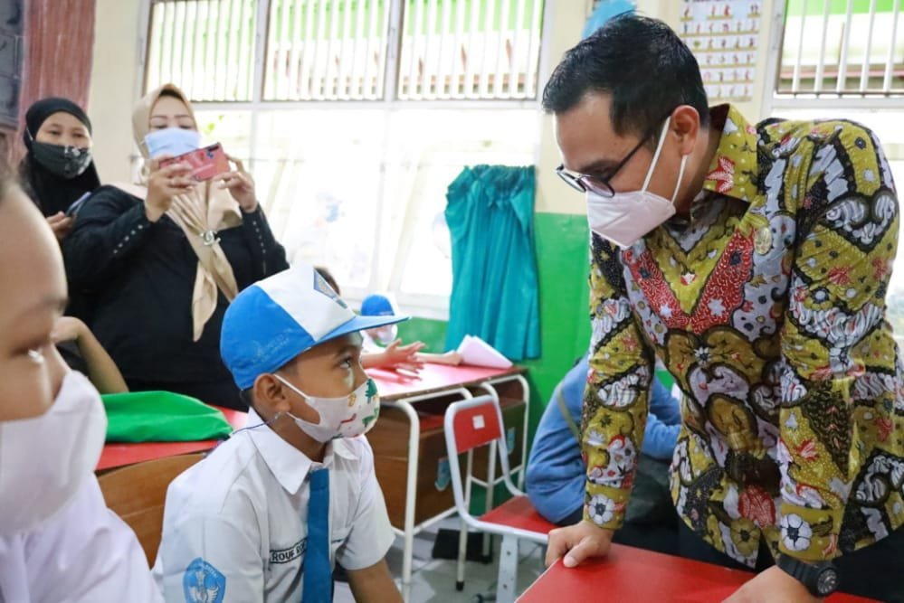 Wakil Walikota Tangsel Tinjau Vaksinasi Anak 6-11 Tahun