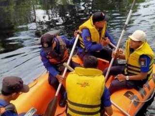 Tiga Buaya Kerap Muncul, BPBD KTangerang Sisir Kali Cirarab