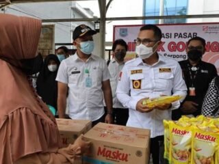 Pilar Saga Apresiasi Operasi Pasar Minyak Goreng dari PT. Indah Kiat