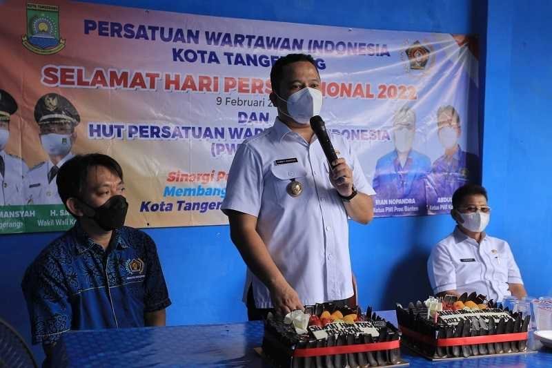 Walikota Arief Minta Jurnalis Bersinergitas Dengan Pemda