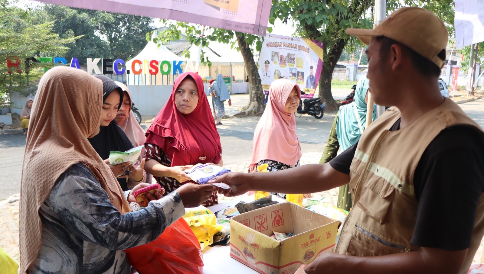 Acara Pangan Terjangkau Dilaksanakan di Tangerang, Langkah Strategis untuk Menangani Inflasi dan Membantu Warga