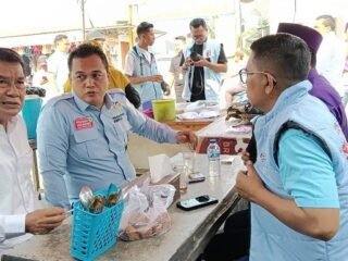 Maesyal Rasyid Turun Langsung Sapa Masyarakat, Sarapan Nasi Uduk di Pasar Bukit Gading Balaraja